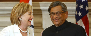 訪印中のクリントン米国務長官とクリシュナ印外相